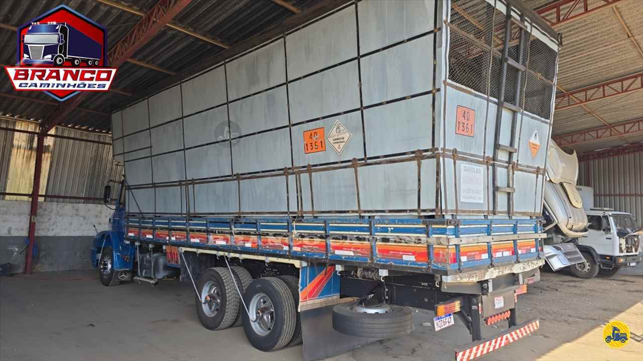 CARROCERIA SOBRE CHASSI  TRUCK CAVAQUEIRA Branco Caminhões CAREACU MINAS GERAIS MG